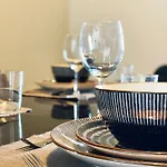 Deluxe Cosmopolitan With Free Parking 부다페스트