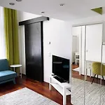 Deluxe Cosmopolitan With Free Parking *